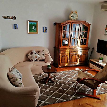 טרוגיר Apartmani Anda מראה חיצוני תמונה