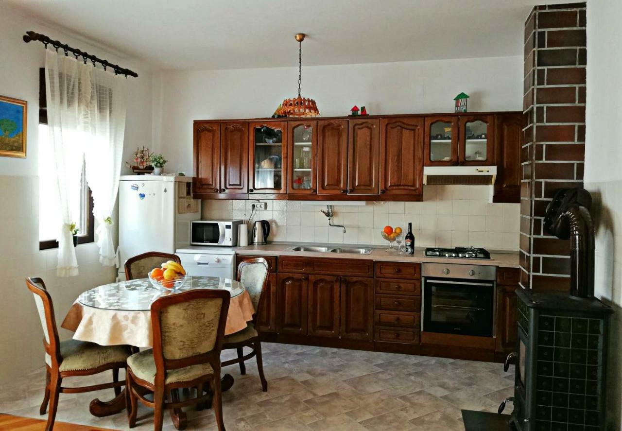 טרוגיר Apartmani Anda מראה חיצוני תמונה